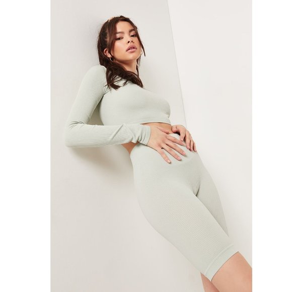 $5 Add on | High waisted ribbed biker shorts M - Picture 7 of 9